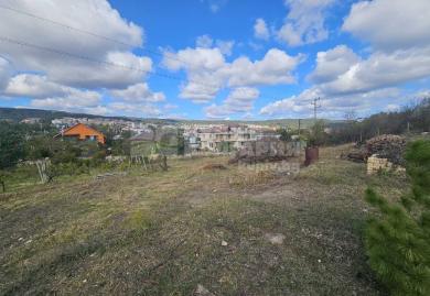 Атрактивен ъглов парцел с морска панорама в м-т Горна Трака