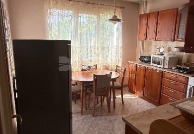 Geräumige, möblierte Vierzimmerwohnung in Obelya 2