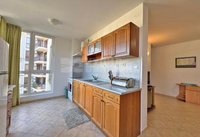 Helle möblierte 2-Zimmer-Wohnung, 10 Gehminuten zum Meer, Sonnenstrand