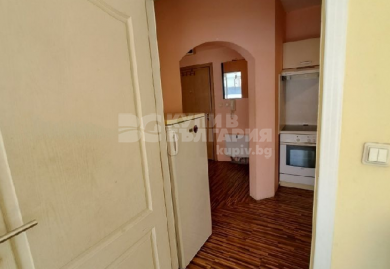 Dreizimmerwohnung mit Parkplatz in Sofia