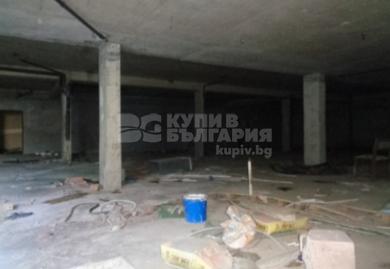 Голям Търговски комплекс в село Кранево