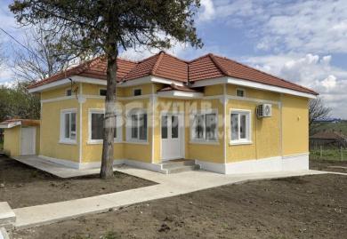 Обзаведена къща след основен ремонт в село Кардам, Добрич