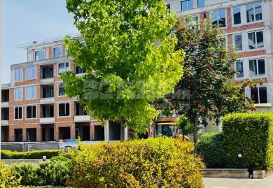 Dreizimmerwohnung mit Ostausrichtung im Stadtteil Manastirski Livadi-Ost