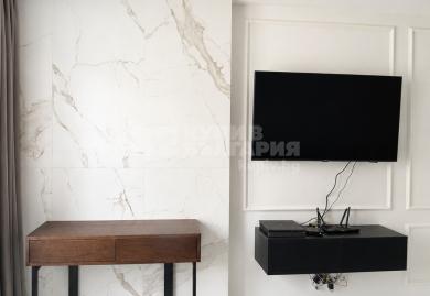 Luxuriöse Drei-Zimmer-Wohnung mit Designermöbeln im Stadtteil Iztok, Sofia