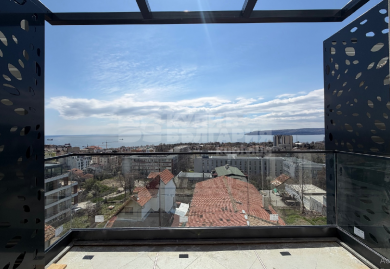 Neubau: 3-Zimmer-Wohnung mit Meerblick in Varna-Briz