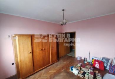 Drei-Zimmer-Wohnung im Stadtteil Geo Milev - Sofia 