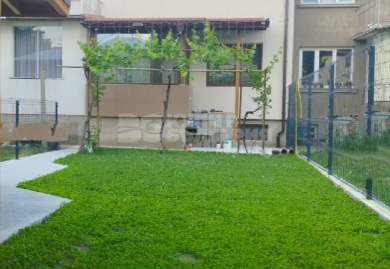 Modernes Maisonette-Reihenhaus mit Privatgarten & Wärmepumpe in Sofia