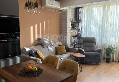 Komplett renovierte Dreizimmerwohnung neben dem North Park, Sofia