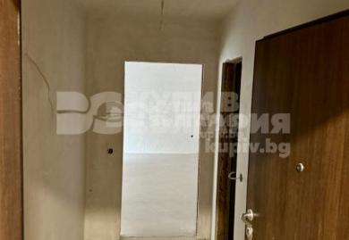 Drei-Zimmer-Wohnung hinter der Mall Bulgaria