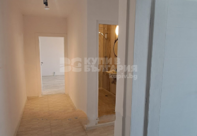 Renovierte Dreizimmerwohnung mit Ostausrichtung in Lyulin 5, Sofia