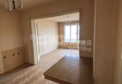 3-Zimmer-Wohnung mit Ausbaupotenzial – Top-Lage in Lyulin-Zentrum, Sofia
