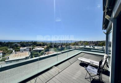 Einzigartige Maisonette auf drei Ebenen mit Meerblick in Varna