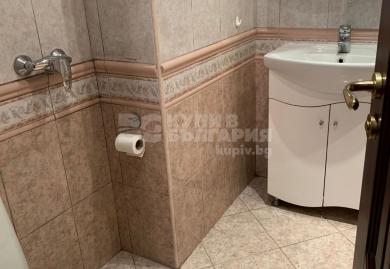 Продава се многостаен апартамент с морска панорама в Гръцката махала, Варна