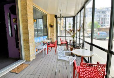 Furnished and equipped bar with a beautiful summer garden next to the Labyrinth complex