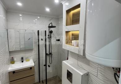 Stilvolles Zwei-Zimmer-Apartment im Bezirk Lyulin 8, Sofia