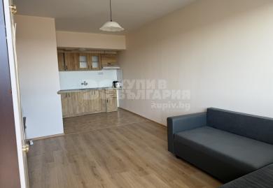 Просторен двустаен апартамент с морска панорама в кв. Бриз